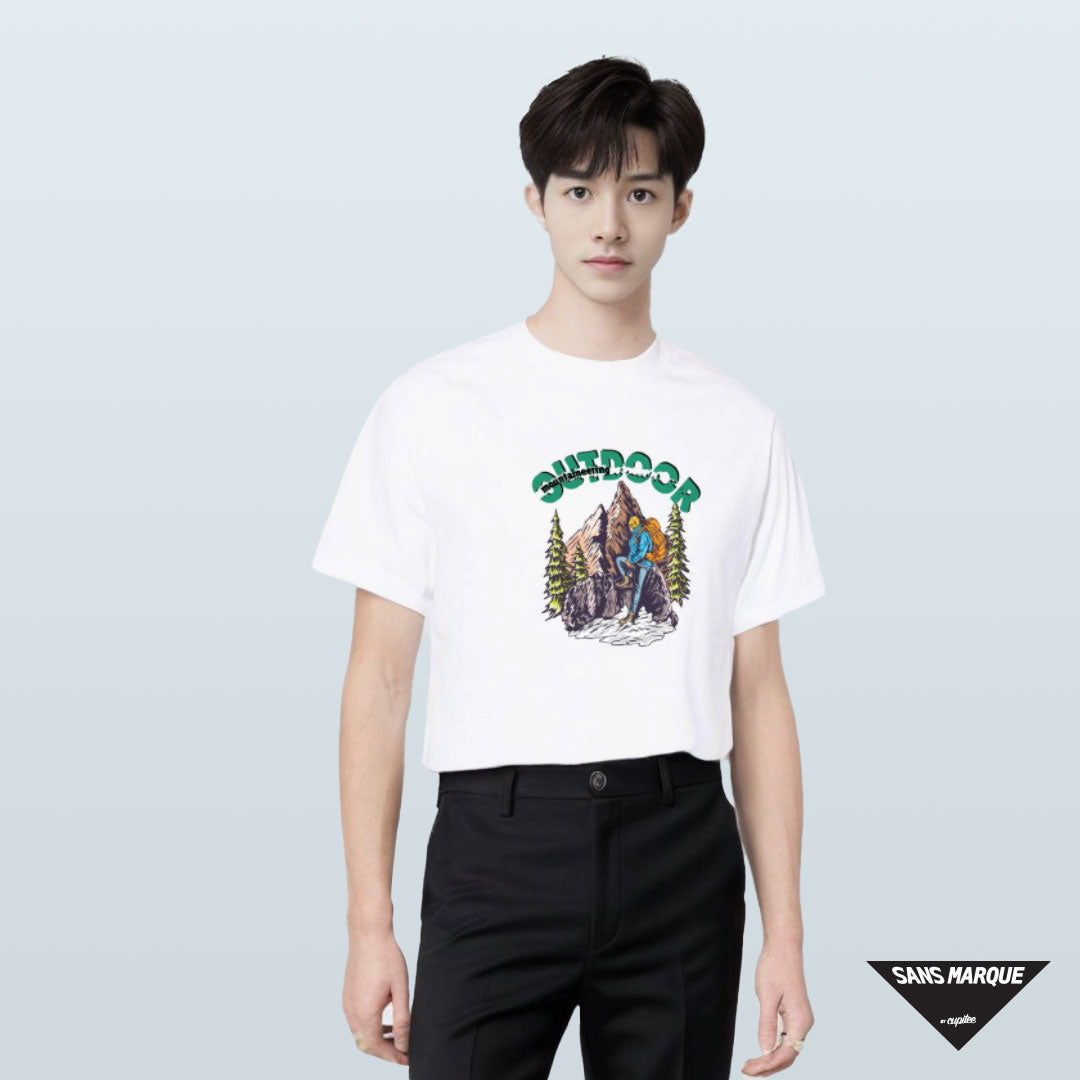 Model wearing MOUNTAINEERING 2 Expedition White T-Shirt