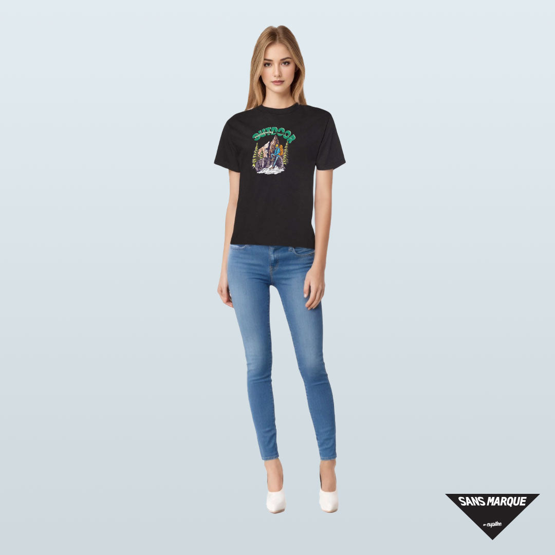 Model wearing MOUNTAINEERING 2 Expedition Black T-Shirt