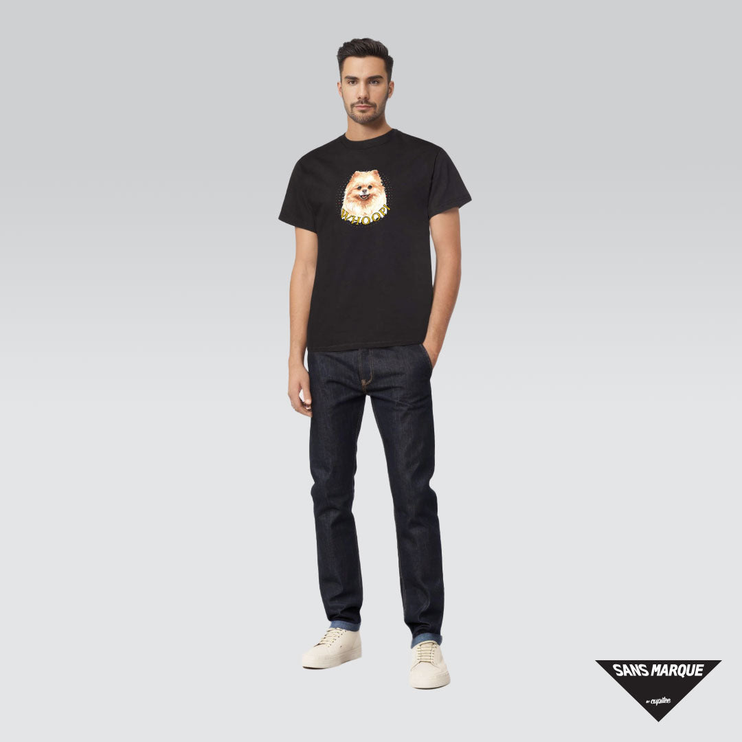 Model wearing Pomeranian Personalized Black T-Shirt
